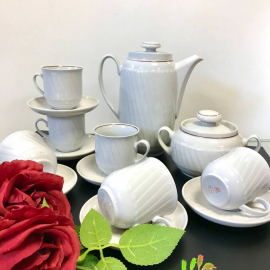 Кофейный сервиз Минский ФЗ 1983-1993гг. Рельф фарфор с позолотой, 150мл. Винтаж, СССР. Цена за 14пр. Картинка 1